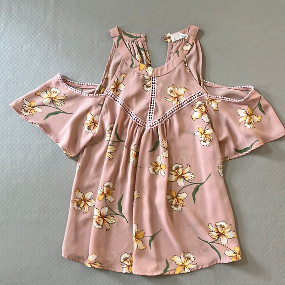 Sienna Sky flower shirt